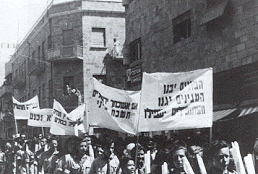 Pfadfinder beteiligen sich an einer Demonstration gegen das MacDonald Weissbuch in Jerusalem.