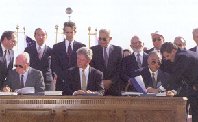 Unterzeichnung des Friedensvertrages zwischen Israel und Jordanien in Arava: 