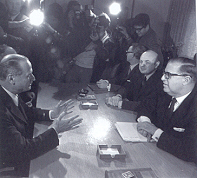 UN Vermittler Gunnar Jarring trifft Aussenminister Abba Ebban in Jerusalem. 1971.